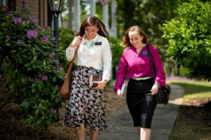 Naispuoliset lähetyssaarnaajat ovat arvokkaita kirkossa