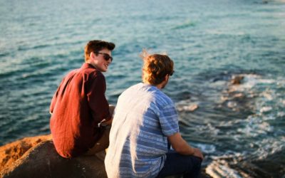 4 neuvoa kirkon johtajilta siitä, miten voimme arvostella olematta tuomitsevia