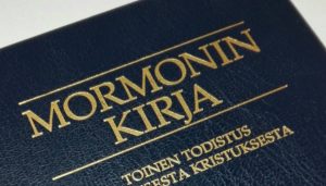 Mormonin kirja on muinaisten amerikan mantereen asukkaiden kirjoittama pyhä kirjoitus Jeesuksesta Kristuksesta ja hänen opetuksistaan.