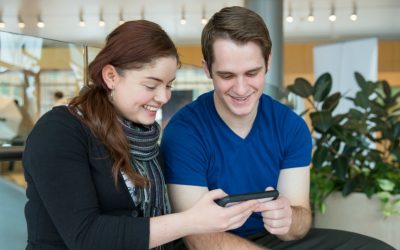 Vanhin Stevenson kannustaa käyttämään tekniikkaa tiedon levittämiseen Vapahtajasta