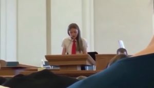 12-vuotias Savannah julistautui sakramenttikokouksessa lesboksi. Savannah mormon lds church
