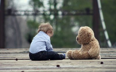 Viattomien lasten kasvattaminen myrkyllisessä maailmassa