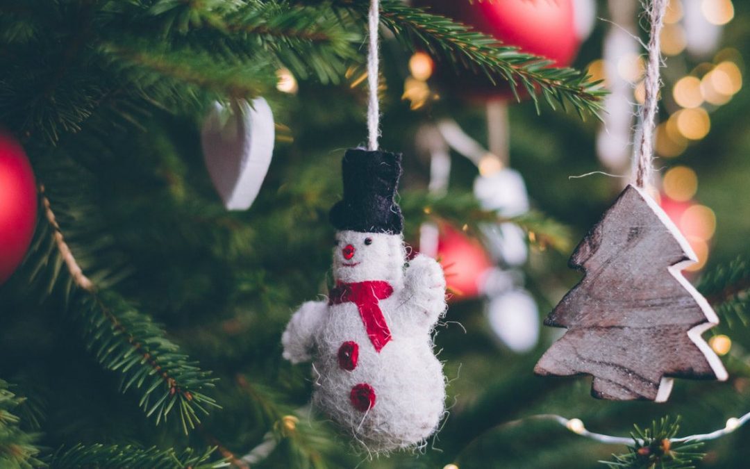 7 tapaa yksinkertaistaa perheesi joulua