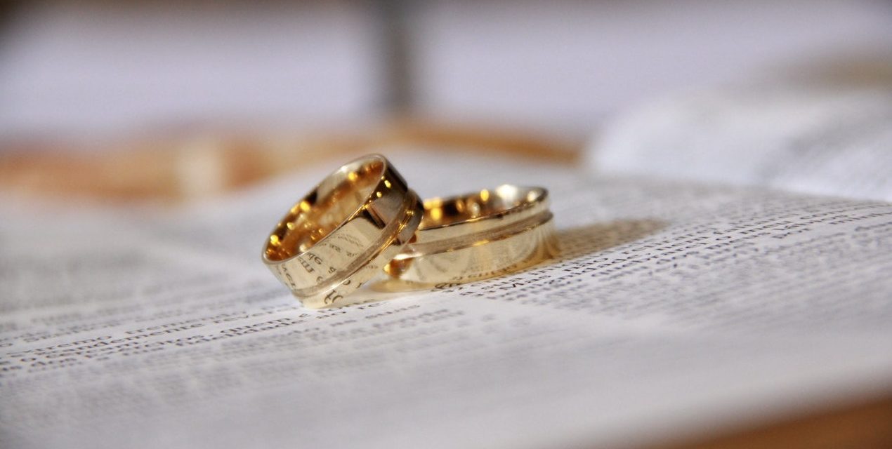 3 pyhien kirjoitusten periaatetta onnistuneeseen avioliittoon